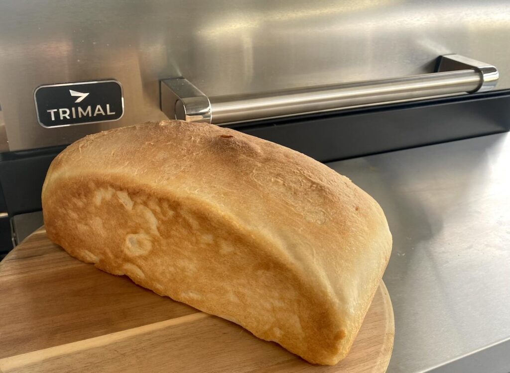 Baked bread on the Trimal S1